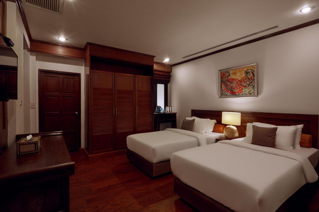 ชินัวเซอรี คอลเลคชั่น รีสอร์ต แอนด์ สปา Hotel Nai Harn ภายนอก รูปภาพ